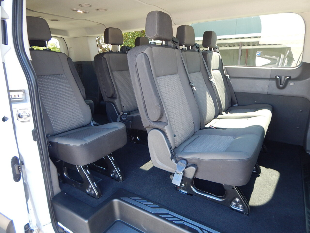 Used 2024 Ford Transit 350 XLT RWD image 4