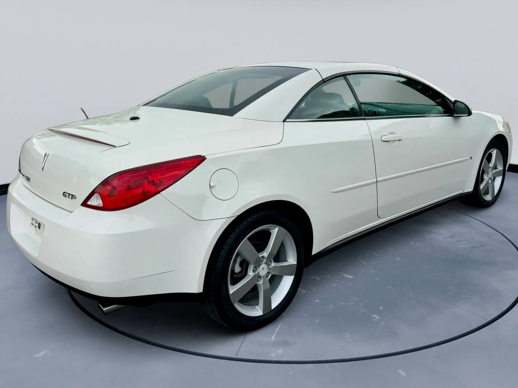 Used 2006 Pontiac G6 GTP w/ Premium Value Package FWD image 7