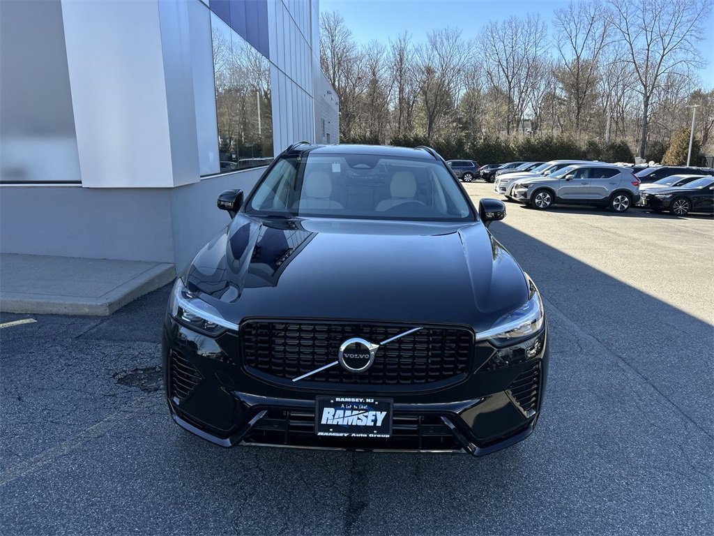 Used 2025 Volvo XC60 T8 Core w/ Protection Package Premier image 3