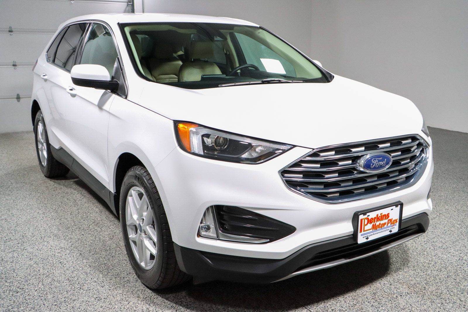 Used 2022 Ford Edge SEL w/ Convenience Package AWD/4WD image 5