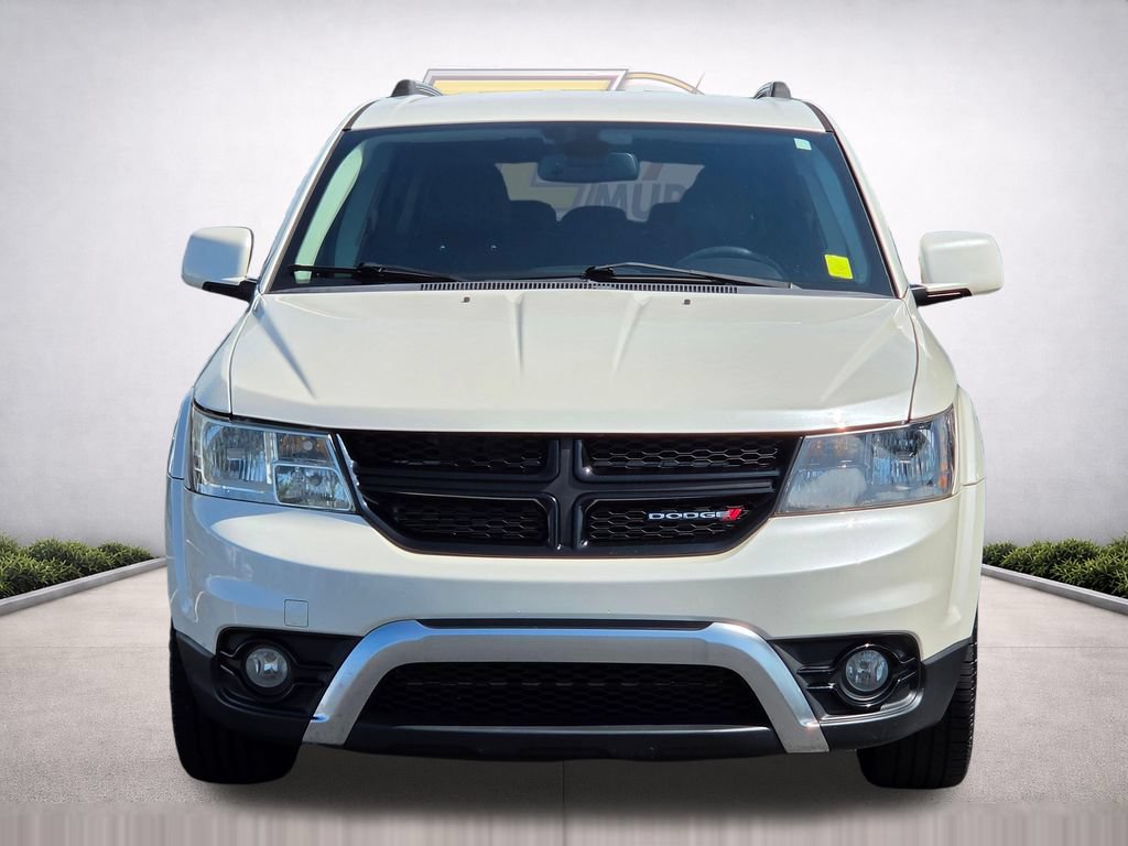 Used 2019 Dodge Journey Crossroad FWD image 3