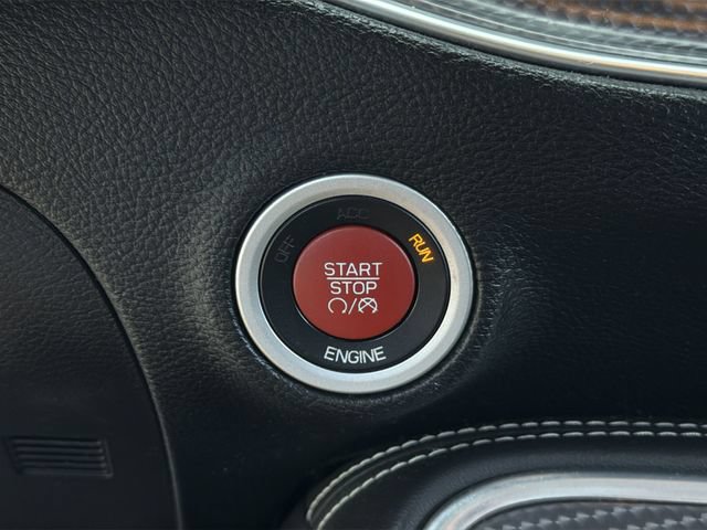 Used 2015 Dodge Challenger SRT Hellcat RWD image 28