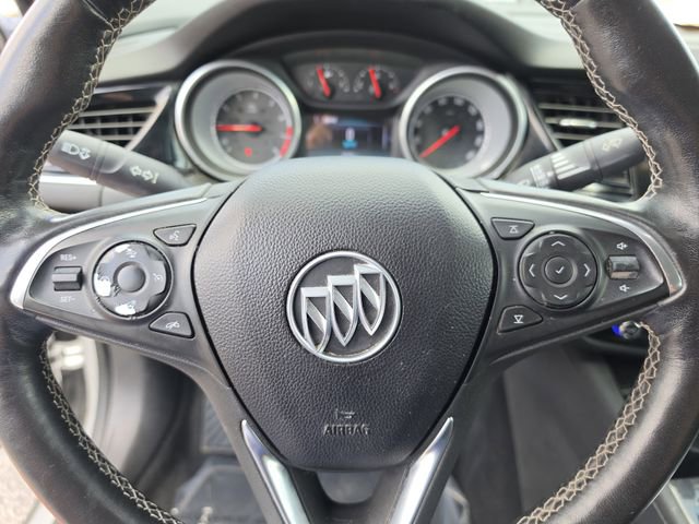 Used 2018 Buick Regal Essence w/ Driver Confidence Package #1 FWD image 31