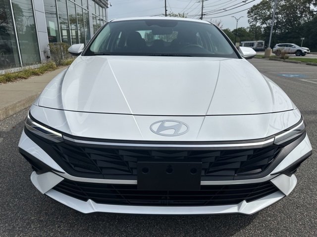 Certified 2024 Hyundai Elantra SEL image 2