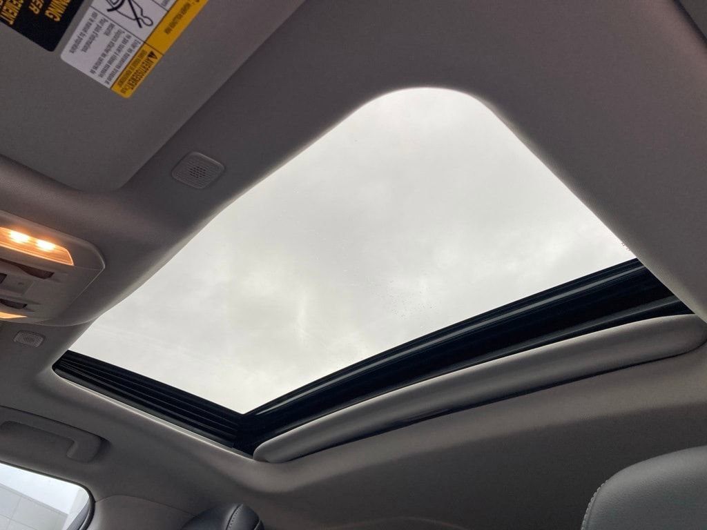 Certified 2025 Toyota Highlander Limited image 16