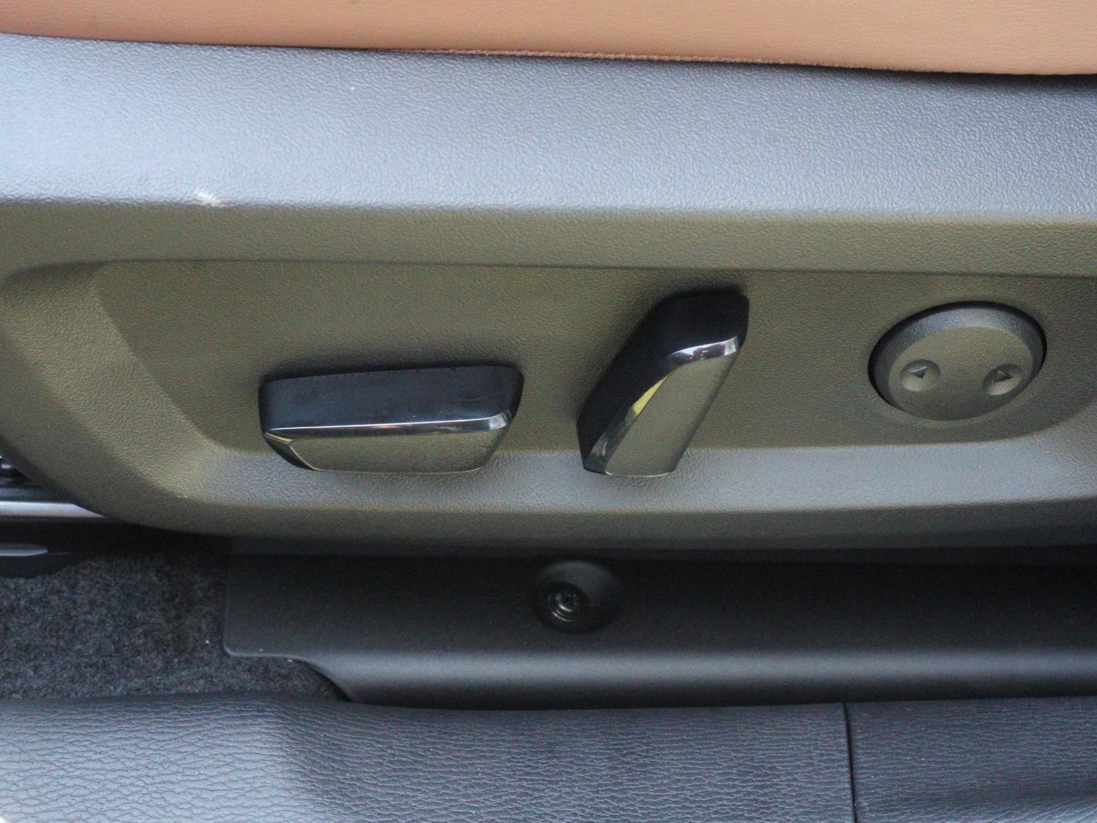 New 2025 Mitsubishi Outlander SEL image 19