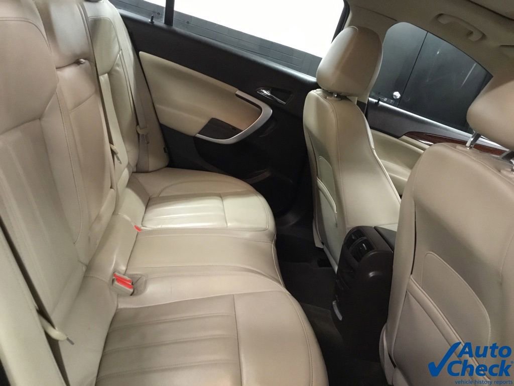 Used 2017 Buick Regal Premium w/ Driver Confidence Package #1 image 32