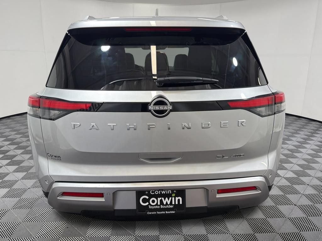 Used 2025 Nissan Pathfinder SL AWD/4WD image 5
