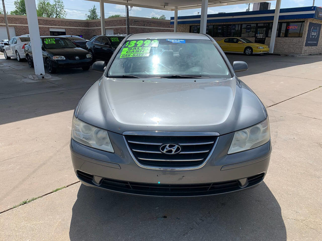 Used 2009 Hyundai Sonata GLS image 2