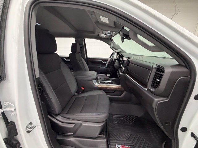 Certified 2026 Chevrolet Silverado 1500 RST AWD/4WD image 26