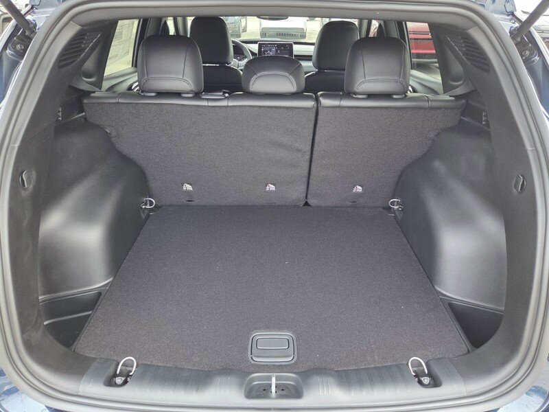 New 2026 Jeep Compass Latitude image 13