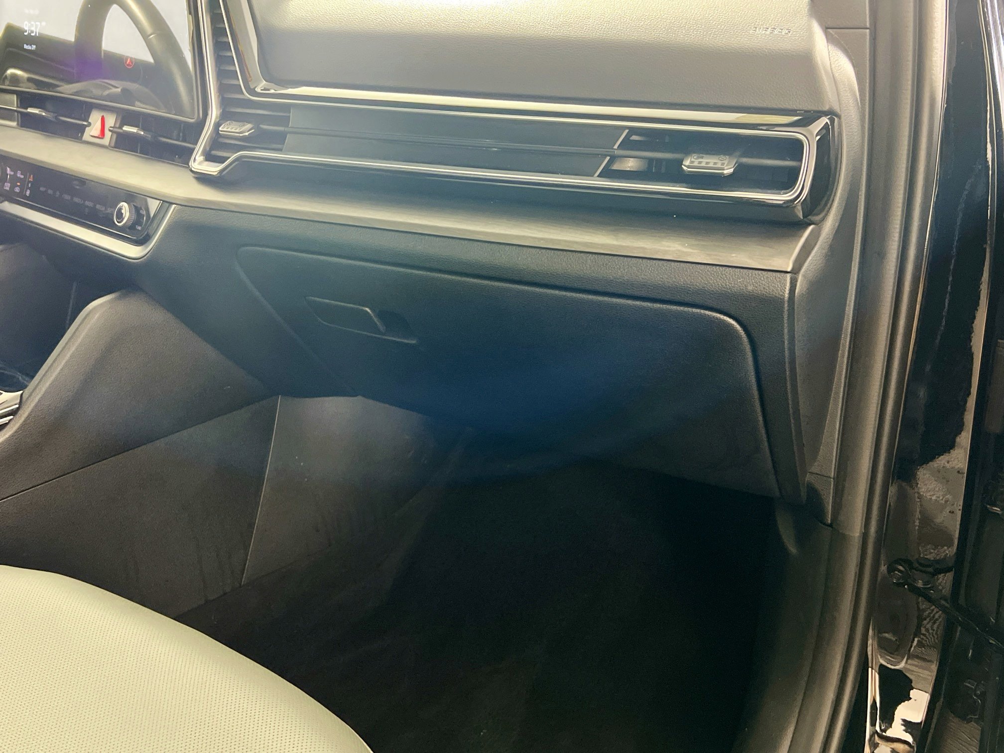 Used 2025 Kia Sportage X-Line w/ Premium Package image 35