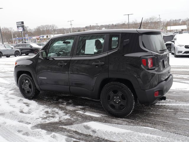 Used 2019 Jeep Renegade Sport image 7