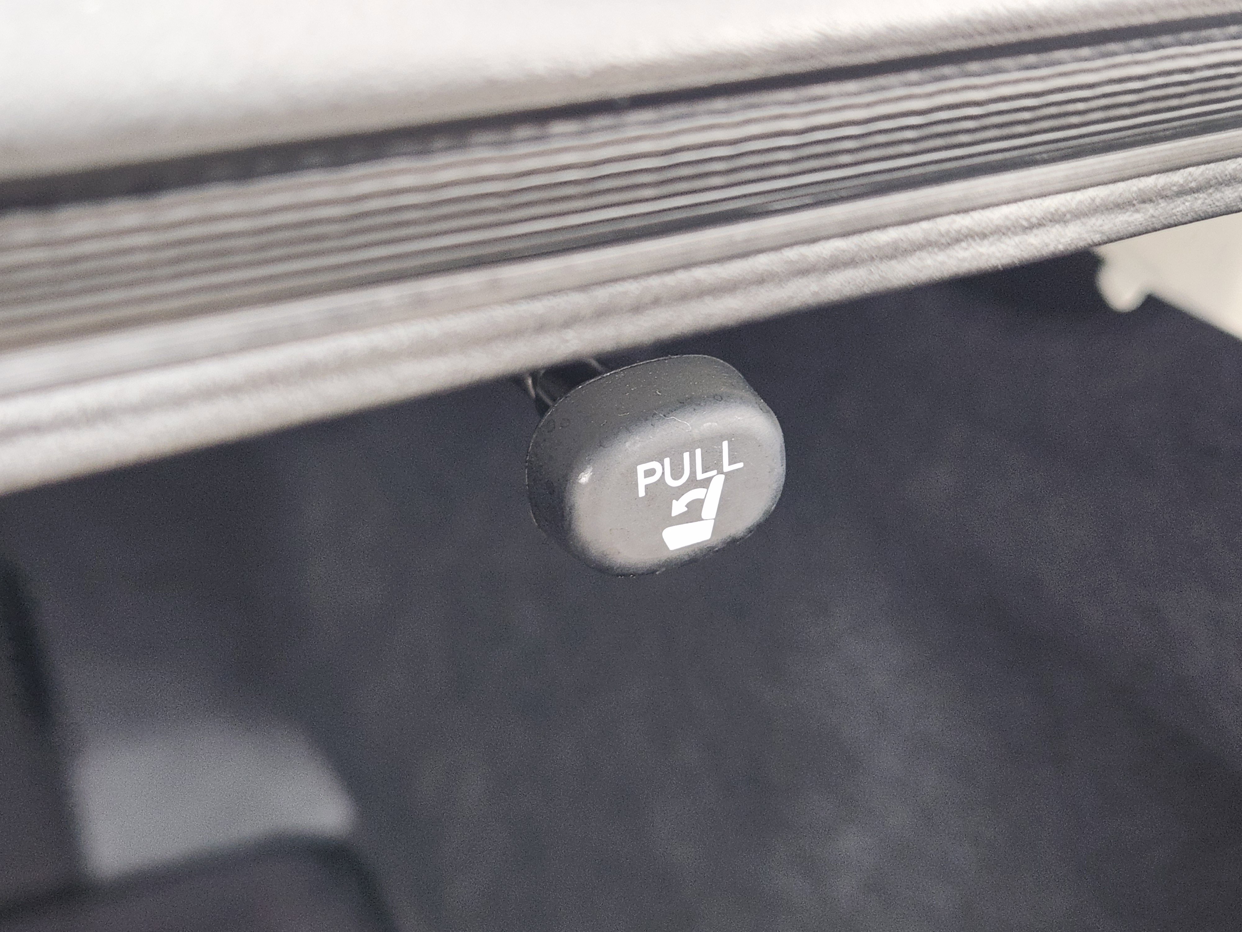 Used 2025 Toyota Camry SE w/ Multimedia Upgrade Package image 36