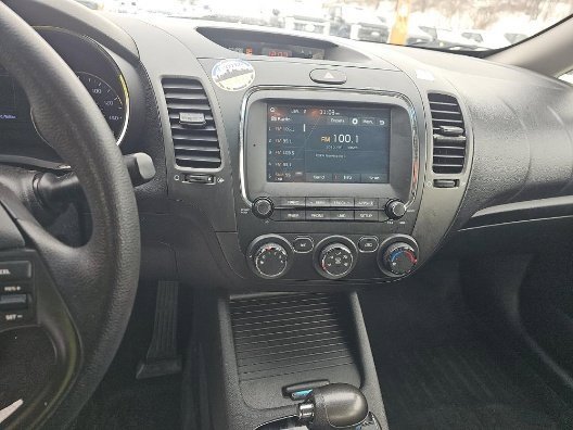 Used 2018 Kia Forte LX w/ LX Popular Package image 7