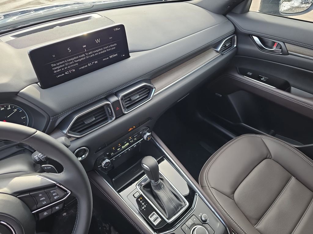 New 2025 MAZDA CX-5 Signature image 33