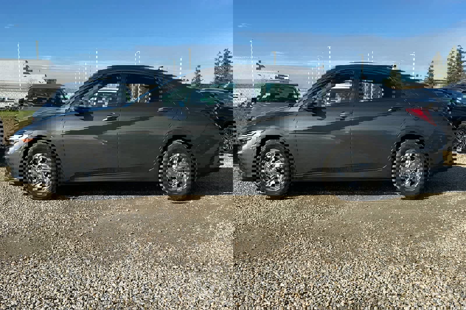 Used 2025 Hyundai Elantra SE image 6