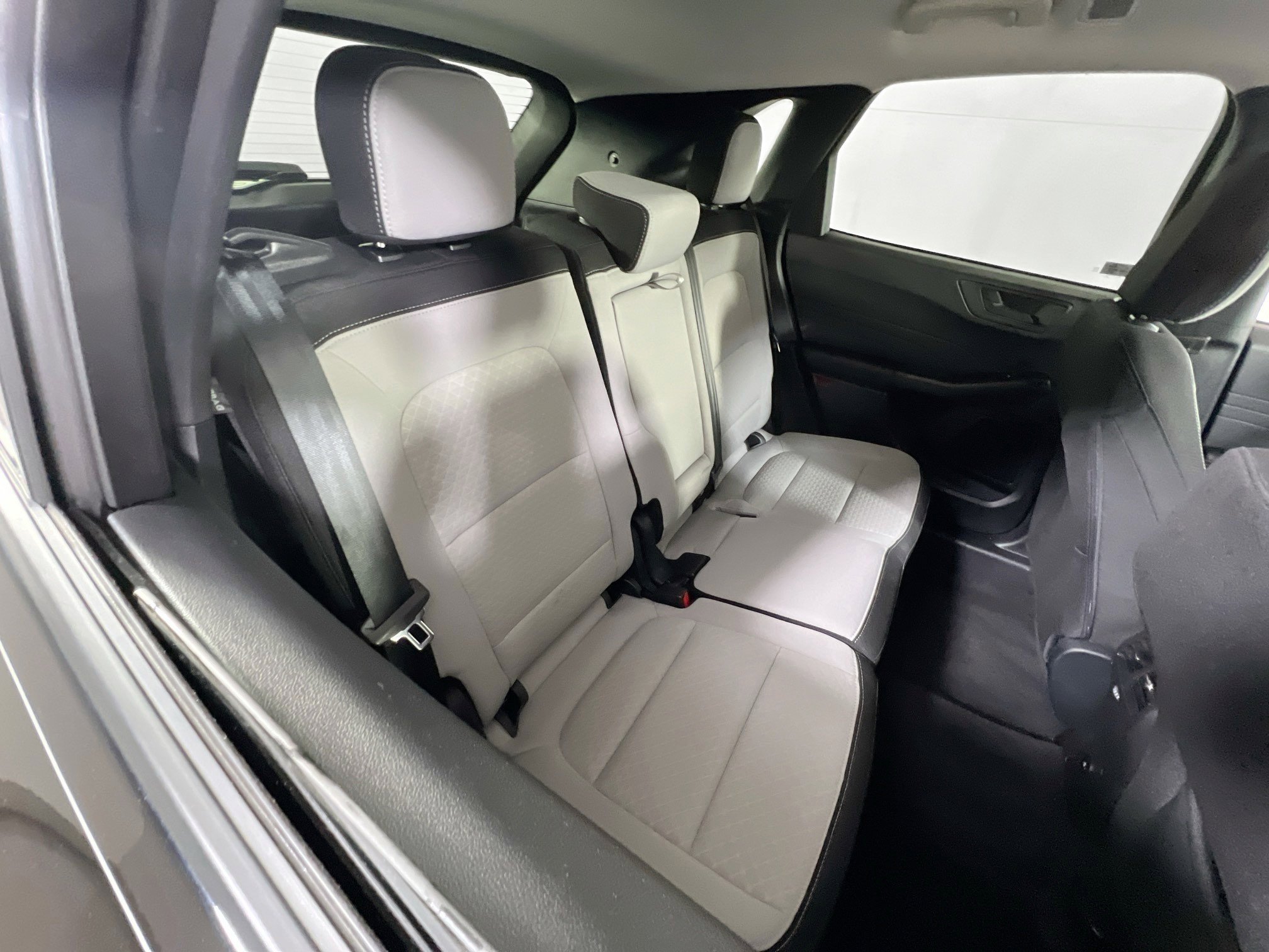Used 2025 Ford Escape Active w/ Cold Weather Package AWD/4WD image 25