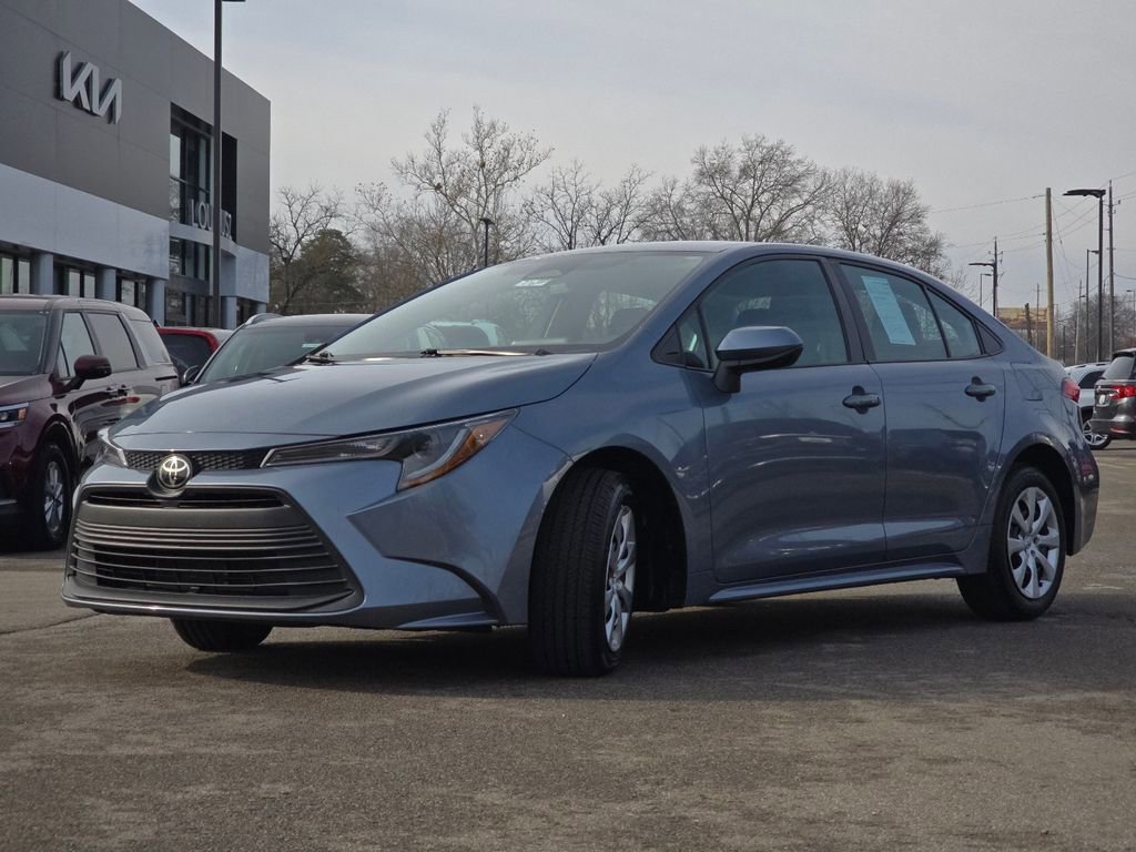 Used 2024 Toyota Corolla LE image 8