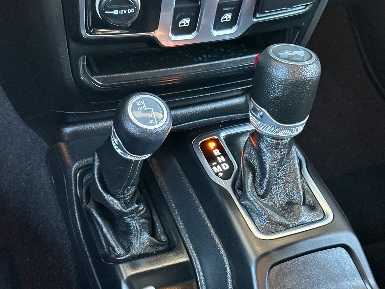 Used 2022 Jeep Wrangler Sport AWD/4WD image 23