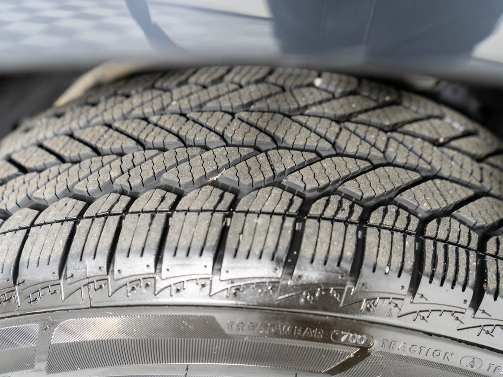 Used 2015 Subaru Forester 2.5i Premium w/ All-Weather Package image 29