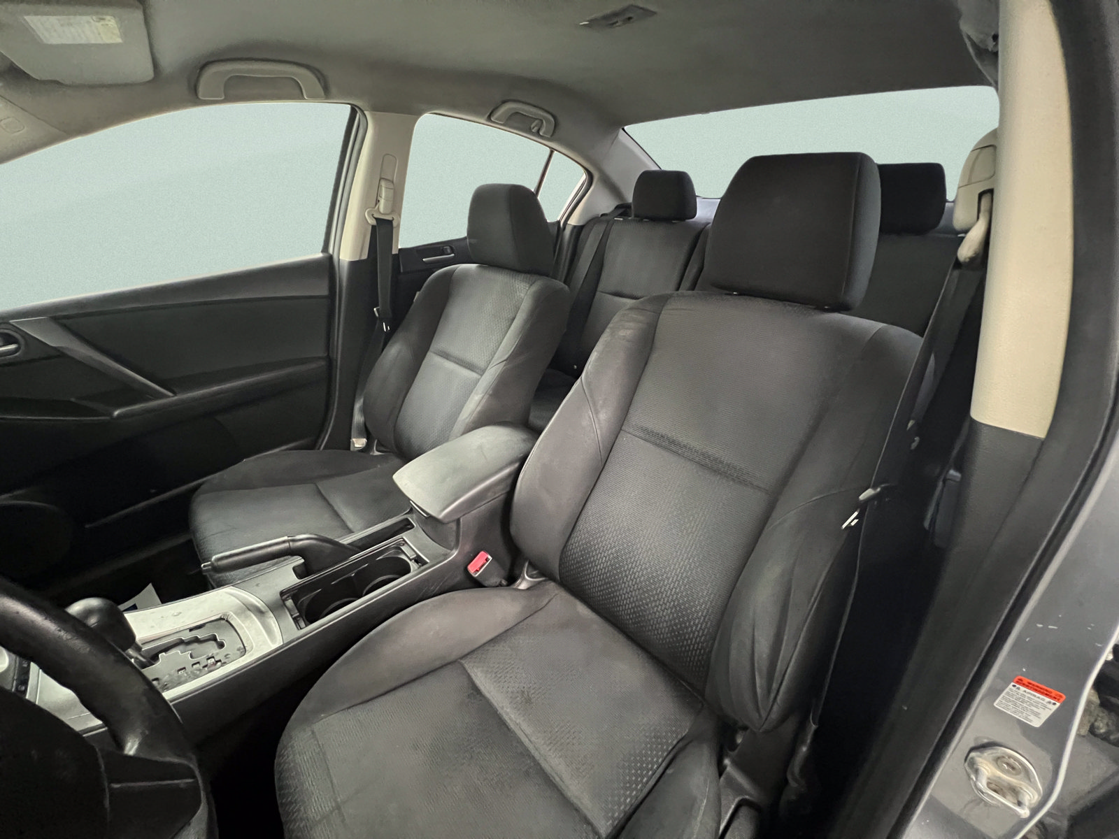 Used 2010 MAZDA MAZDA3 i Touring FWD image 17