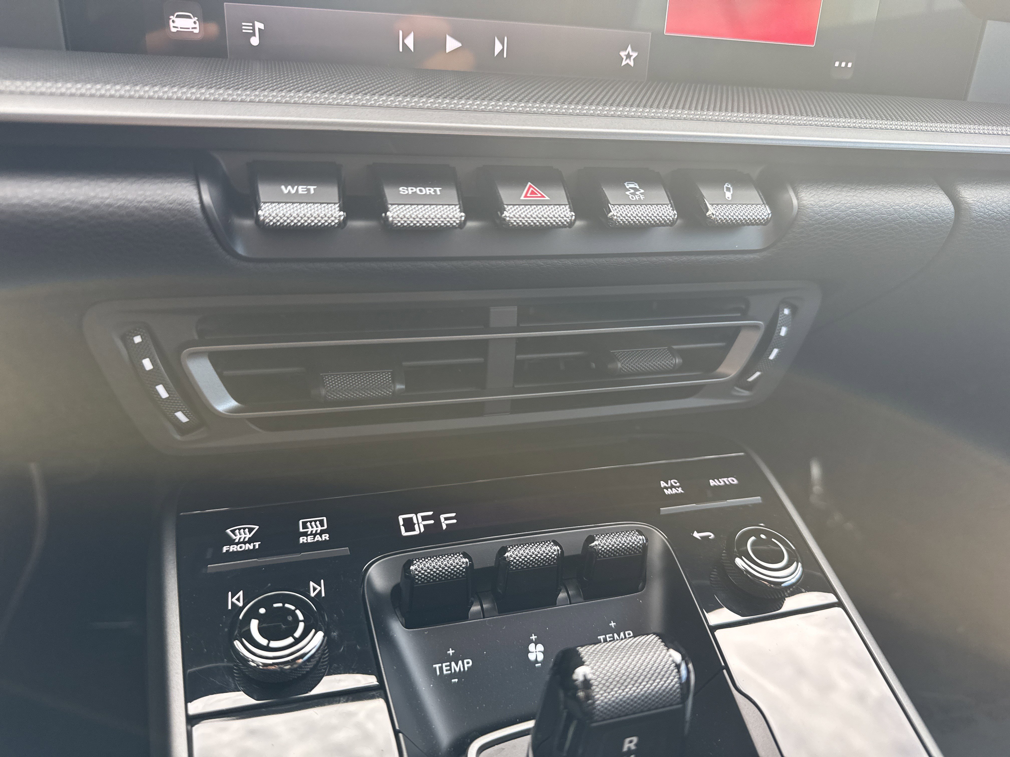 Used 2023 Porsche 911 Carrera image 16