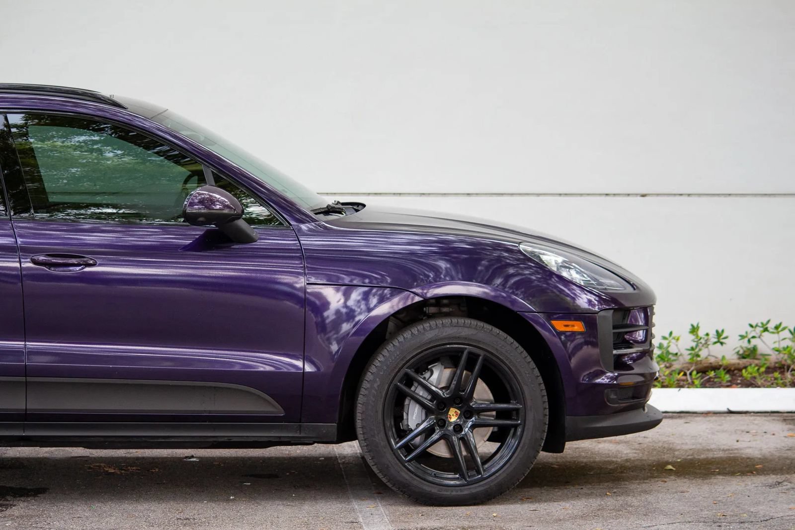 Used 2021 Porsche Macan w/ Premium Package Plus AWD/4WD image 19