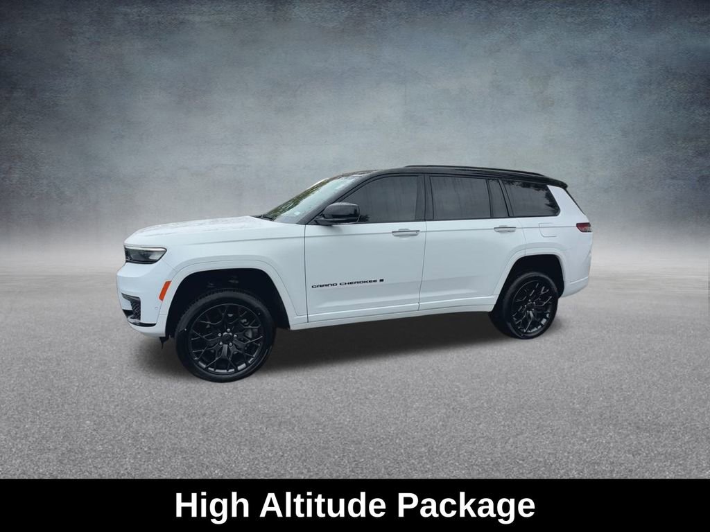 Used 2024 Jeep Grand Cherokee L Summit w/ High Altitude Package image 10