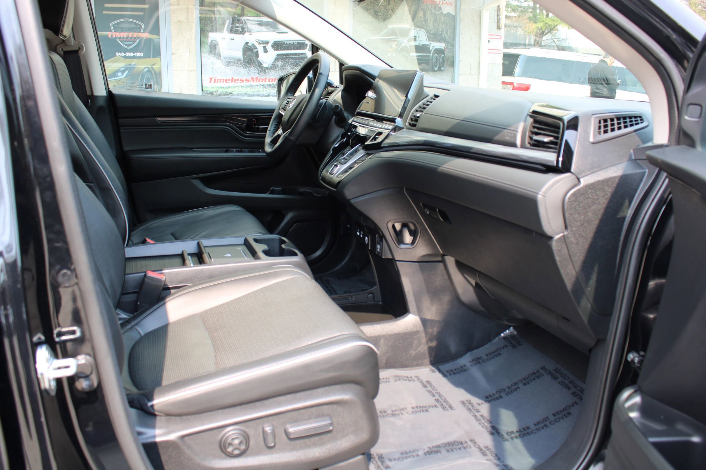 Used 2025 Honda Odyssey Elite image 22