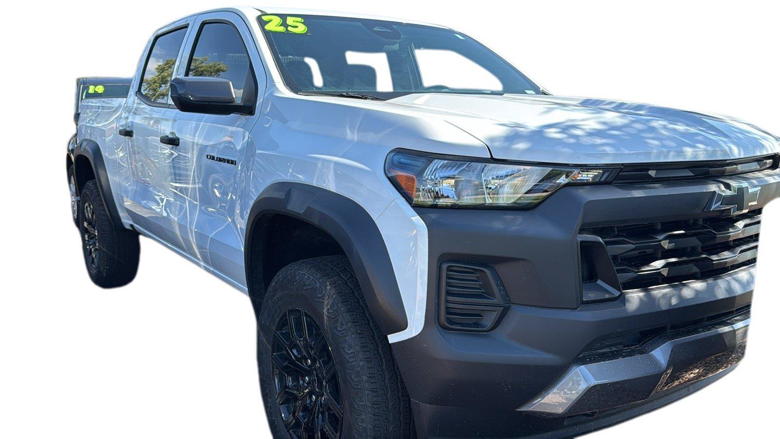 Used 2025 Chevrolet Colorado Trail Boss AWD/4WD image 1