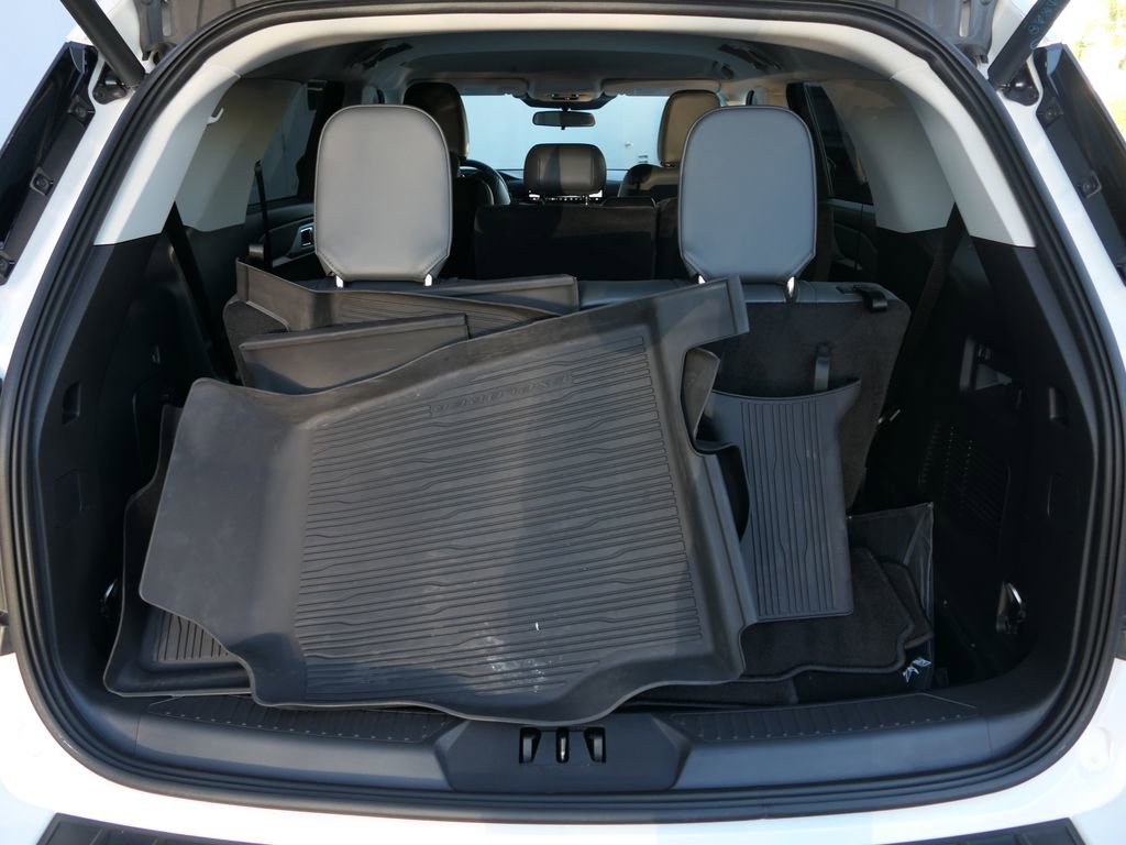 Used 2025 Ford Explorer Active w/ Active Comfort Package image 24