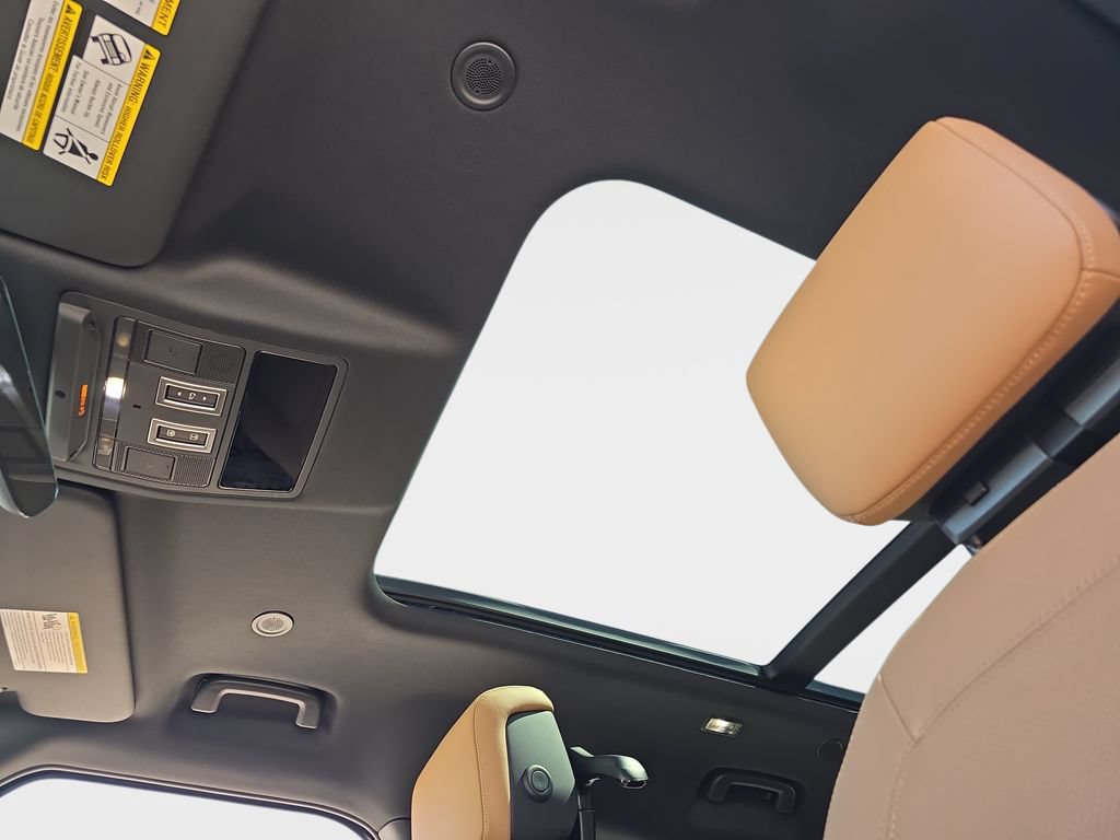 New 2026 Land Rover Defender 110 S AWD/4WD image 30