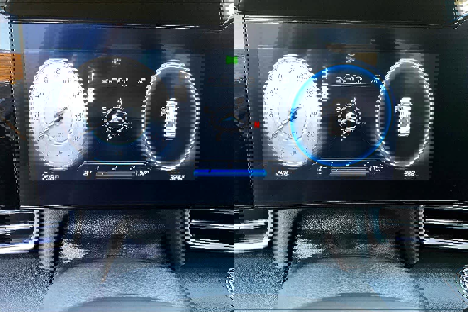 Used 2024 Hyundai Elantra SEL image 22