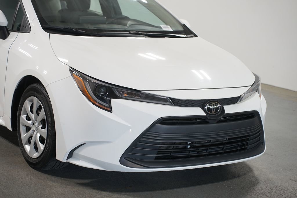 Certified 2024 Toyota Corolla LE FWD image 4