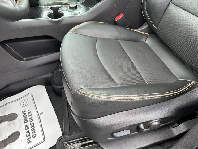 Used 2024 GMC Terrain AT4 w/ Tech Package image 11