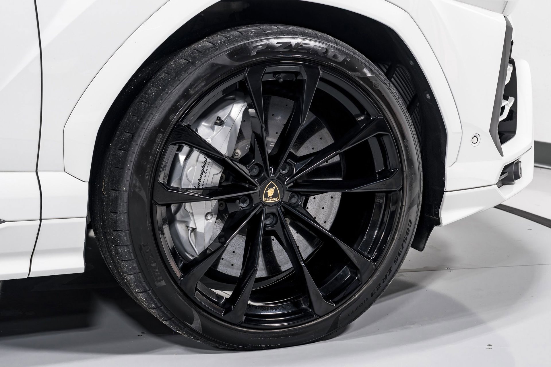 Used 2022 Lamborghini Urus image 52