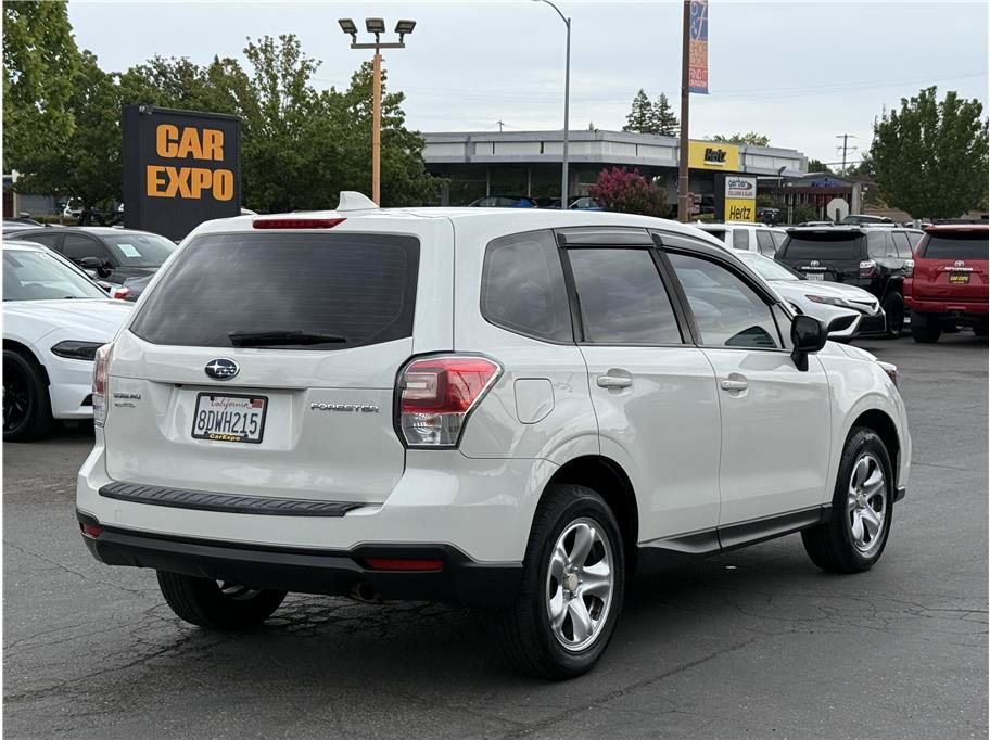 Used 2018 Subaru Forester 2.5i AWD/4WD image 7