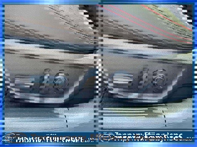 Used 2025 Genesis G70 2.5T w/ Sport Prestige Package image 18