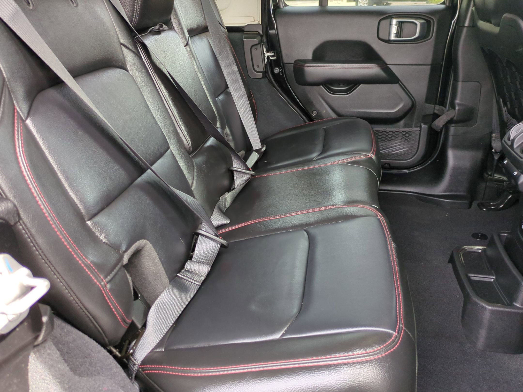 Used 2022 Jeep Wrangler Unlimited Rubicon image 40
