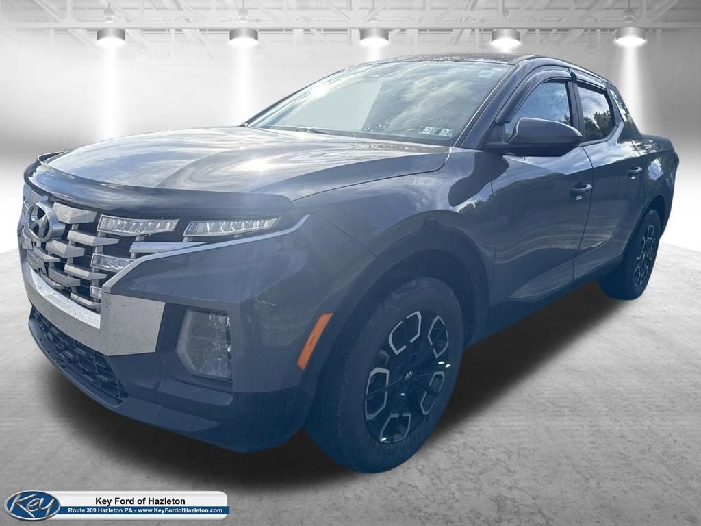 Used 2024 Hyundai Santa Cruz SE FWD image 3