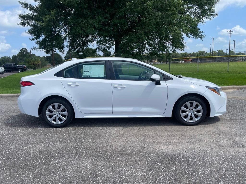New 2026 Toyota Corolla LE FWD image 8
