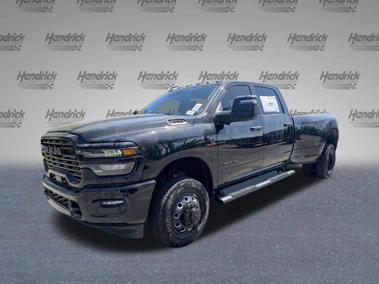 New 2026 RAM 3500 Big Horn AWD/4WD image 4