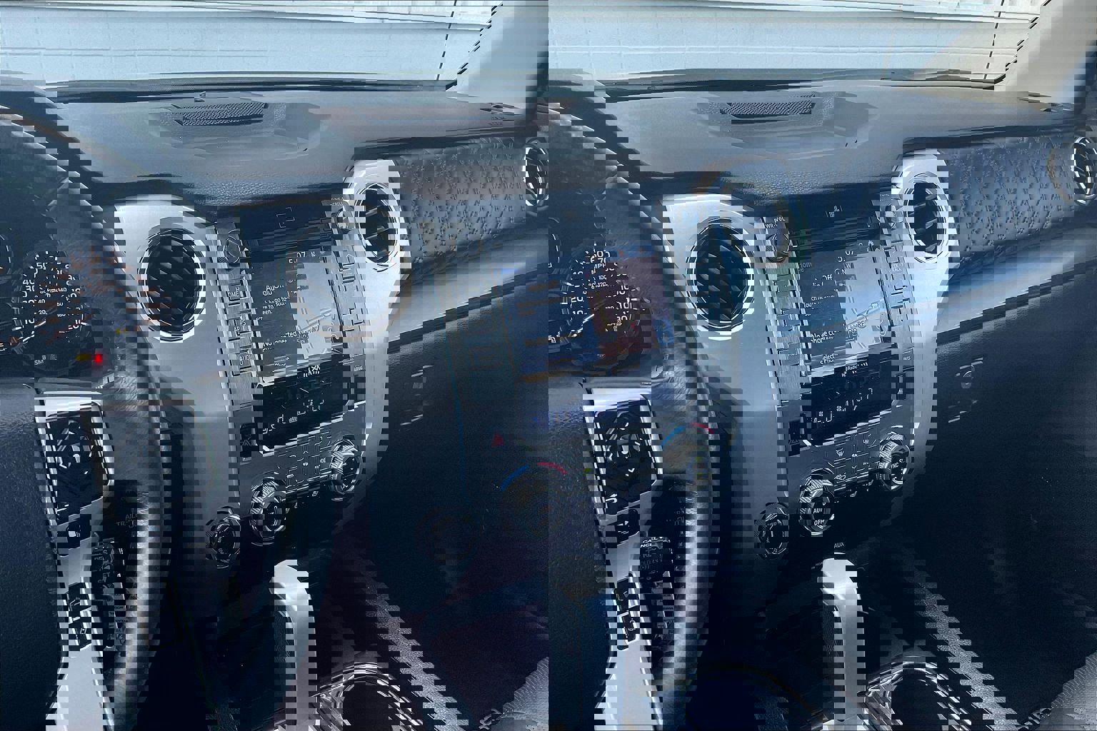 Used 2019 Toyota Tundra Platinum image 7