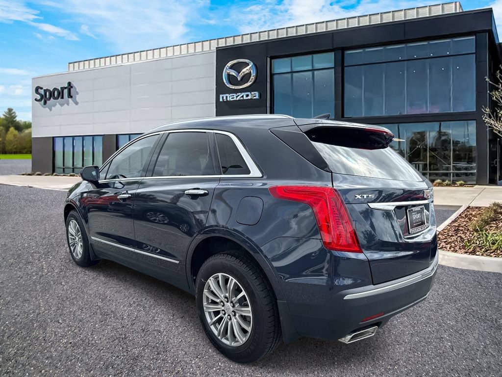 Used 2018 Cadillac XT5 Luxury w/ Driver Awareness Package FWD image 5