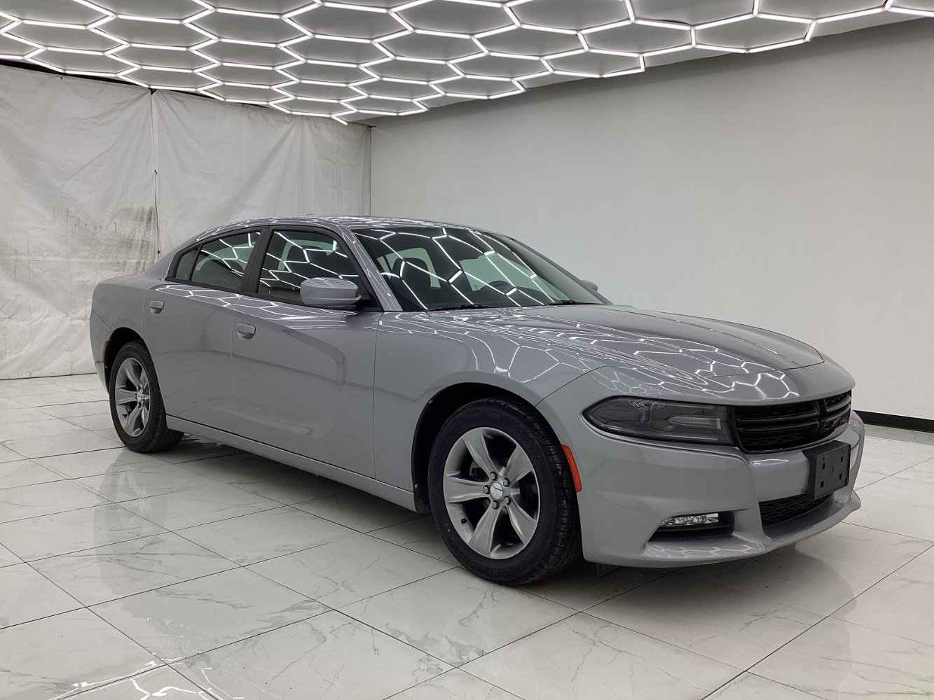 Used 2015 Dodge Charger SXT RWD image 7