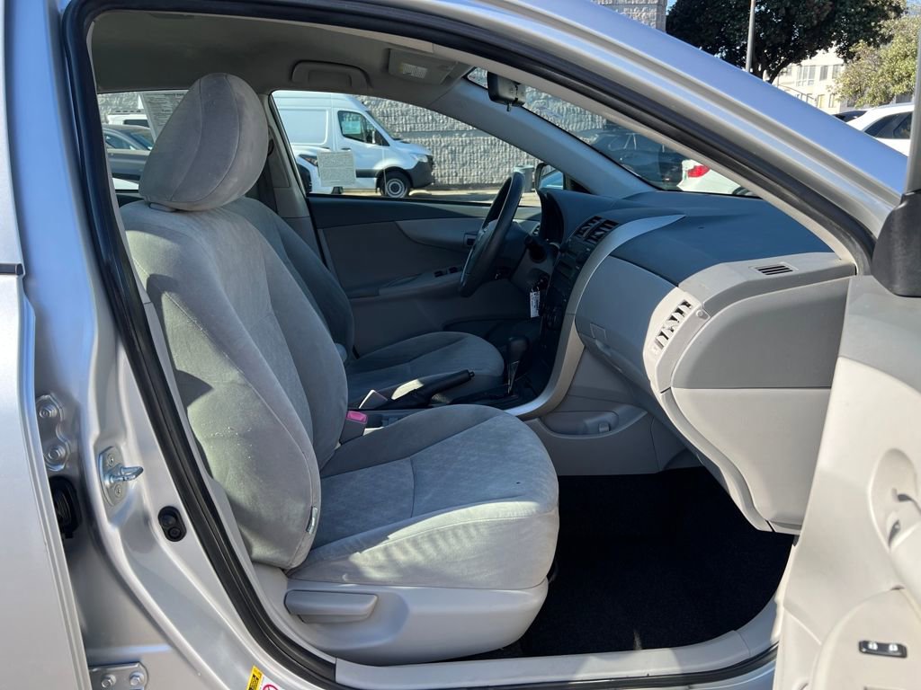 Used 2009 Toyota Corolla LE image 19