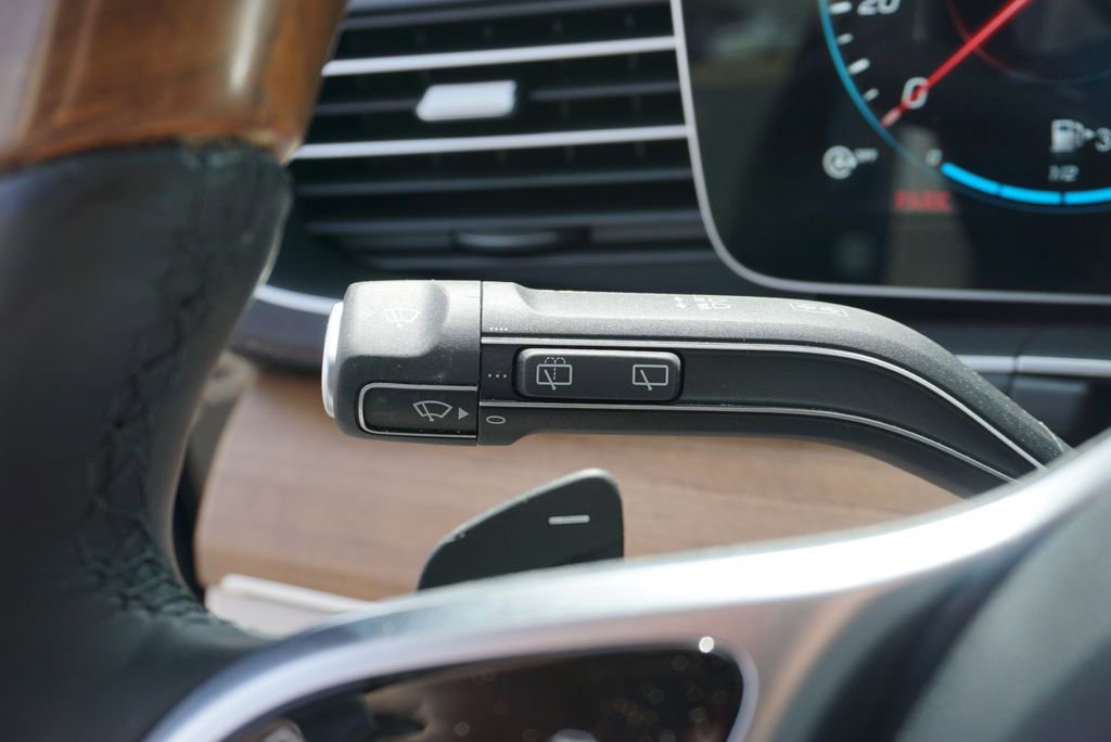 Used 2022 Mercedes-Benz GLS 450 4MATIC image 27