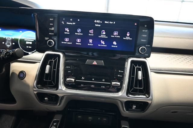 Used 2023 Kia Sorento SX image 15