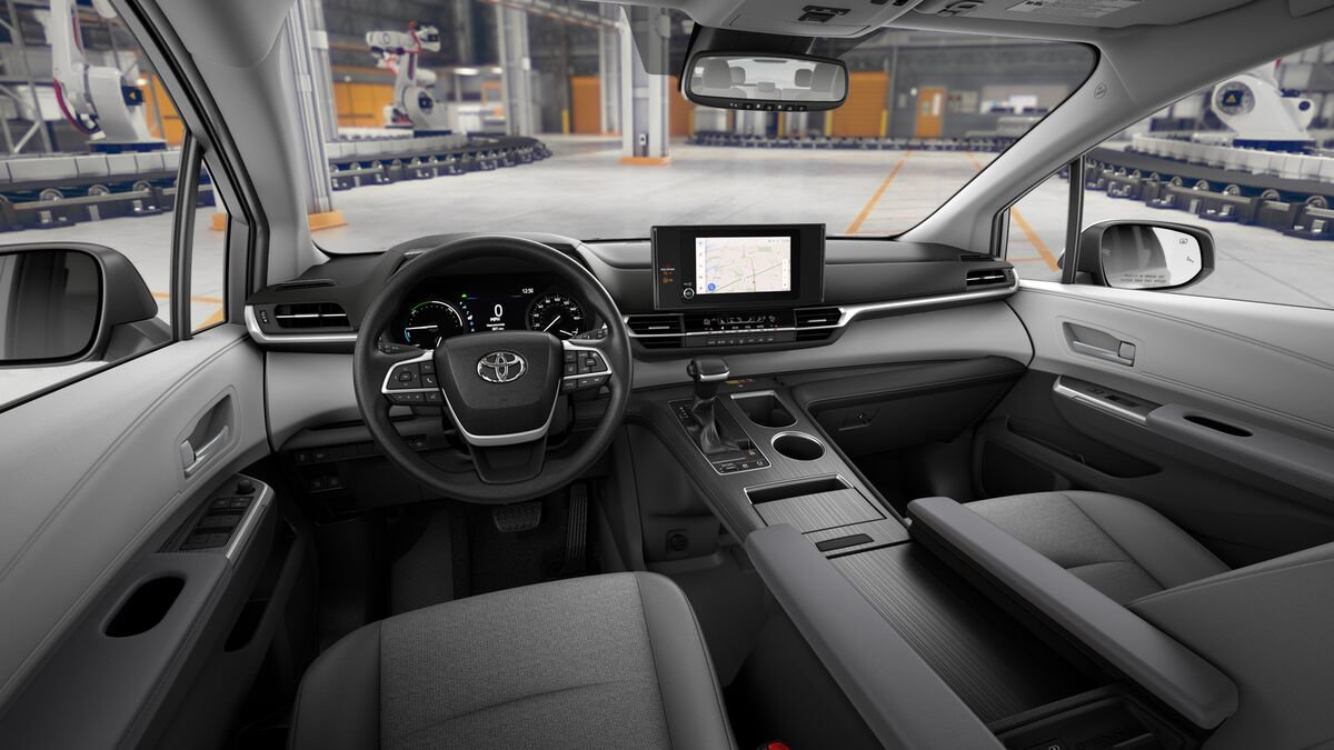 New 2026 Toyota Sienna LE FWD image 22